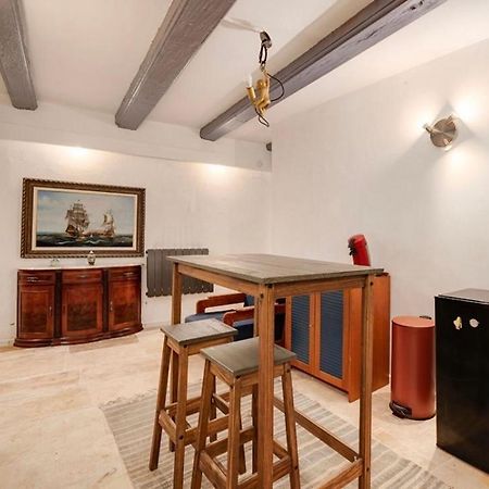 Rent Big Room With Breakfast Free In Old City Nancy Exterior foto