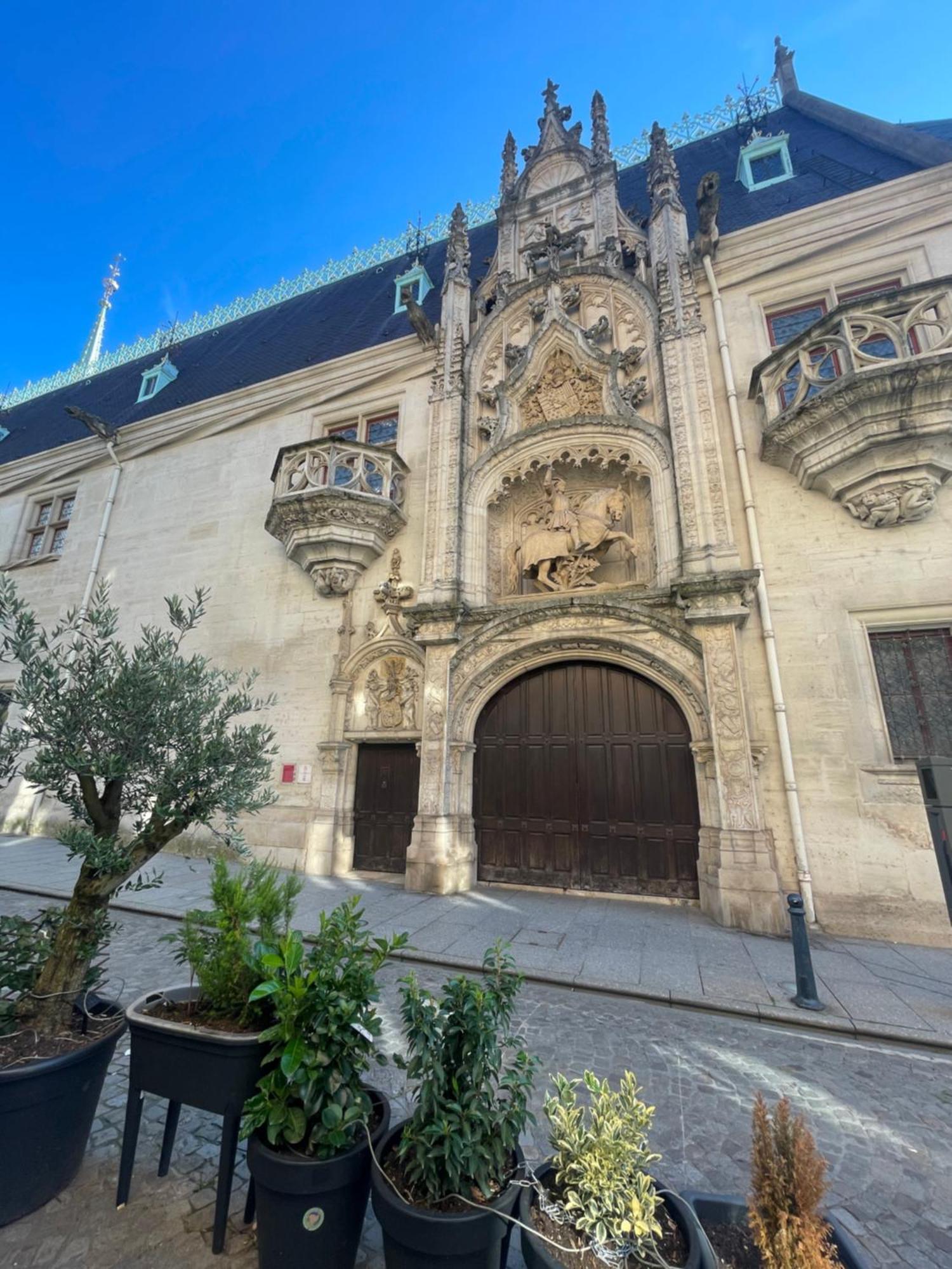 Rent Big Room With Breakfast Free In Old City Nancy Exterior foto