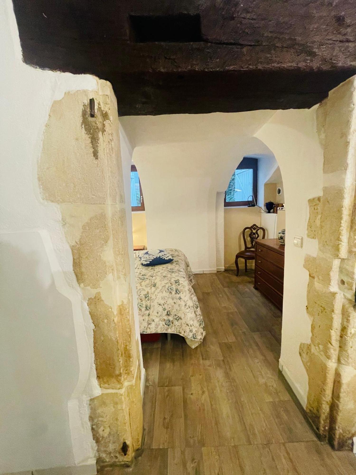 Rent Big Room With Breakfast Free In Old City Nancy Exterior foto
